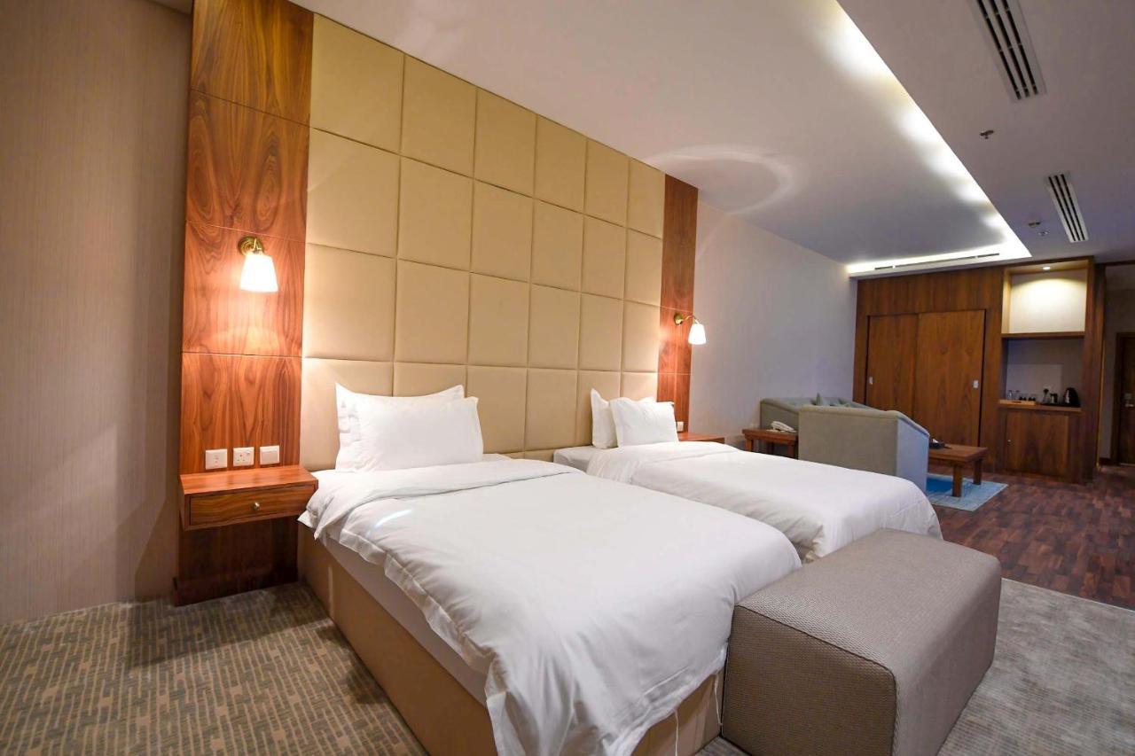 Motiara Hotel - La Valle Mall Ar Riyad Esterno foto